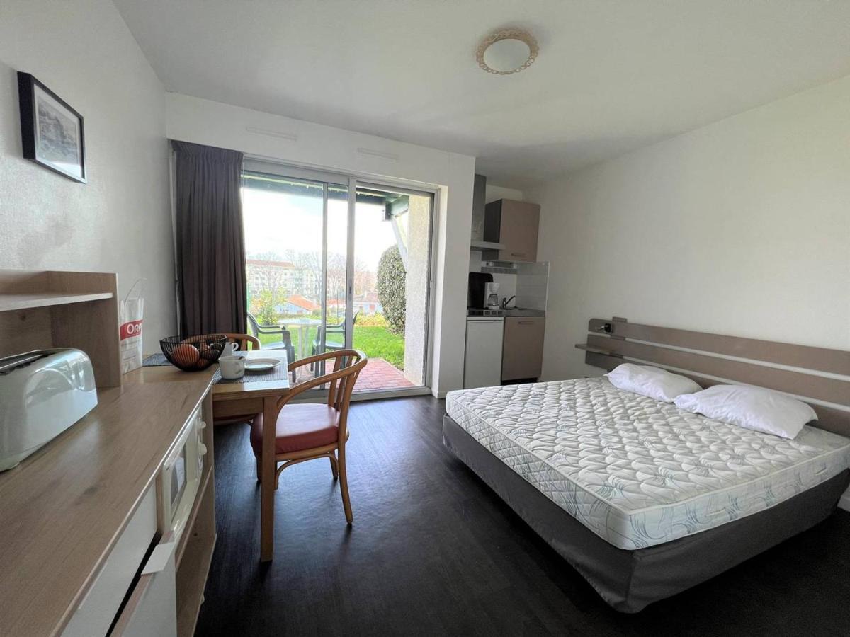 Studio Cosy Avec Terrasse, Parking, Internet - 2 Pers., Proche Thermes Et Centre - Animaux Admis - Fr-1-495-100 Cambo-les-Bains Luaran gambar