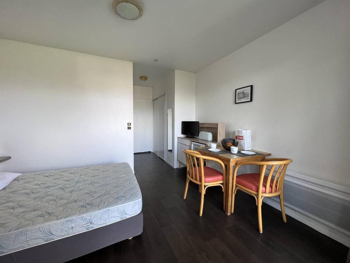 Studio Cosy Avec Terrasse, Parking, Internet - 2 Pers., Proche Thermes Et Centre - Animaux Admis - Fr-1-495-100 Cambo-les-Bains Luaran gambar