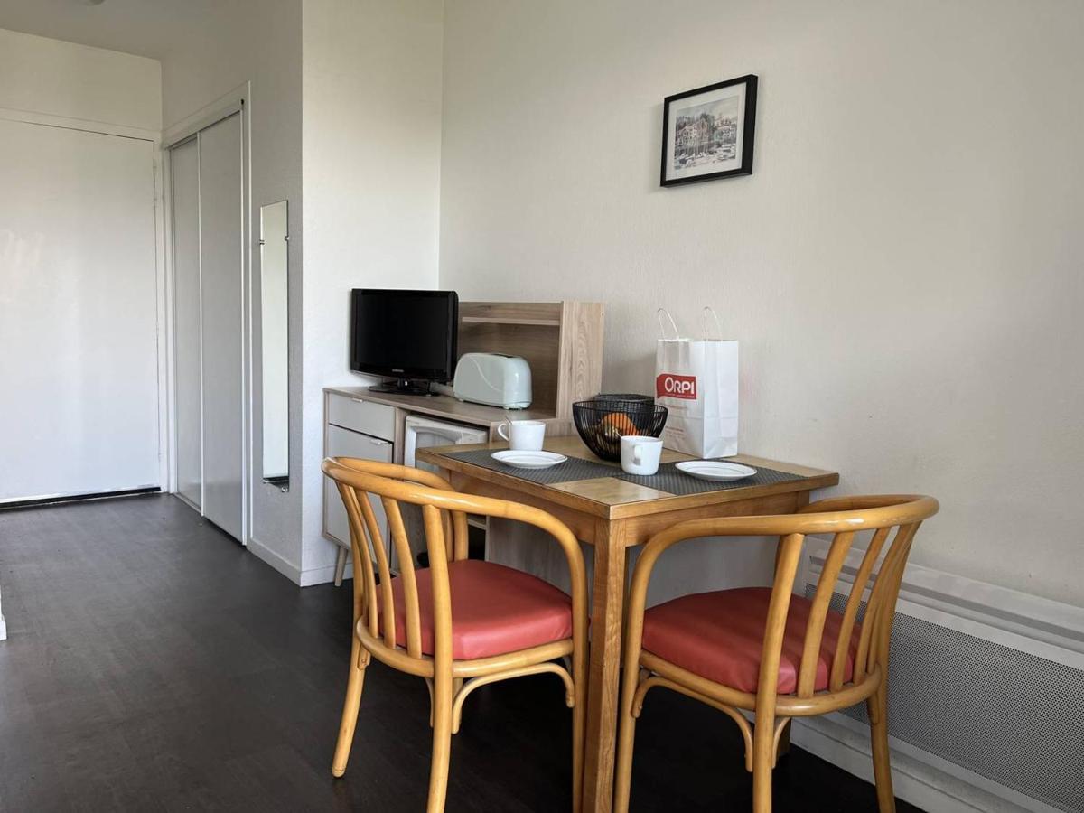 Studio Cosy Avec Terrasse, Parking, Internet - 2 Pers., Proche Thermes Et Centre - Animaux Admis - Fr-1-495-100 Cambo-les-Bains Luaran gambar